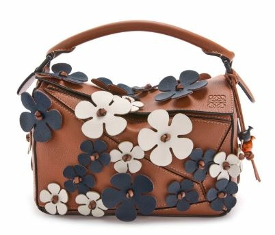 ロエベ「パズル 10 コレクション」、雲プリントとマルチカラ