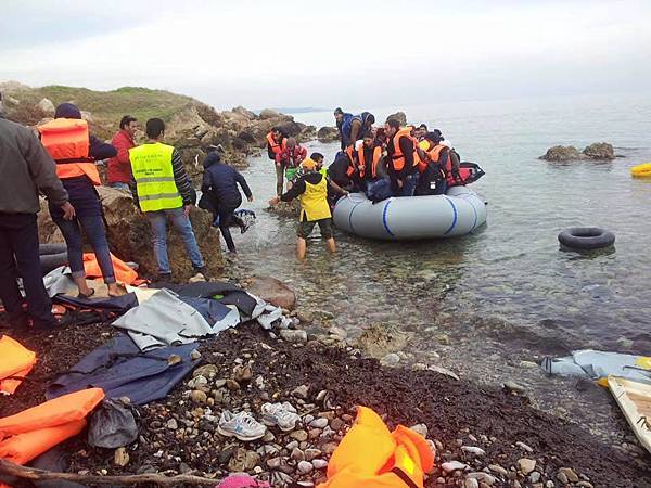 12345616_1079219775442438_407997409546245997_n