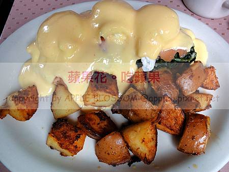 Katy's Place_salmon benedict