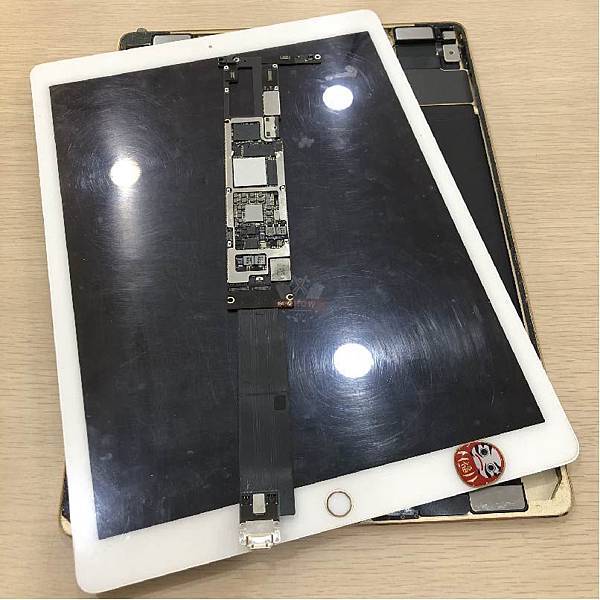 iPad Pro 12.9吋 短路不開機-01.jpg