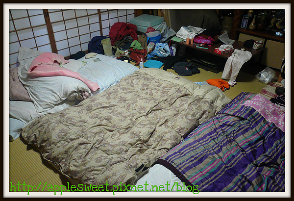 2010.04.21--Our Bed 2010.04.21--Our Bed