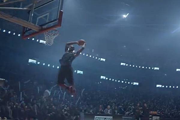 lebron-nike-commercial-dunk-contest