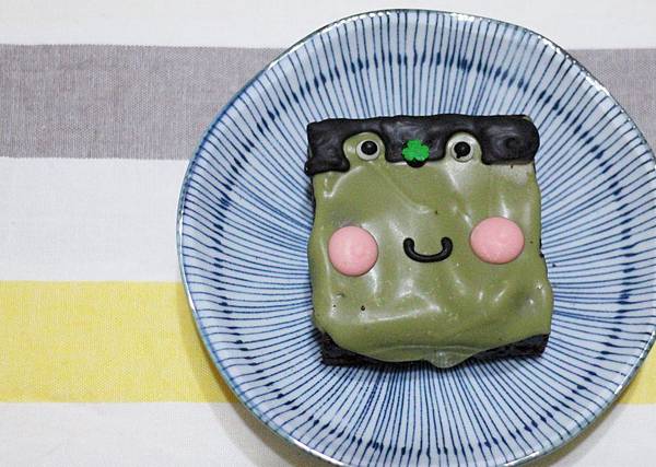 1060531-黑熊布朗尼-03