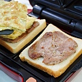 迷迭香豬排吐司1.jpg