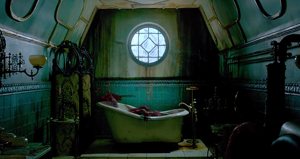 crimson-peak-ghost-tub