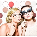 photo-booth-wedding-party-girls-160420.jpeg