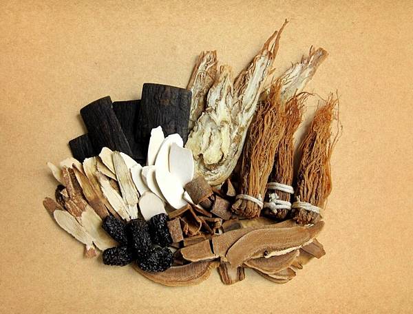 chinese-medicine-898567_1920-e1631175206364.jpg