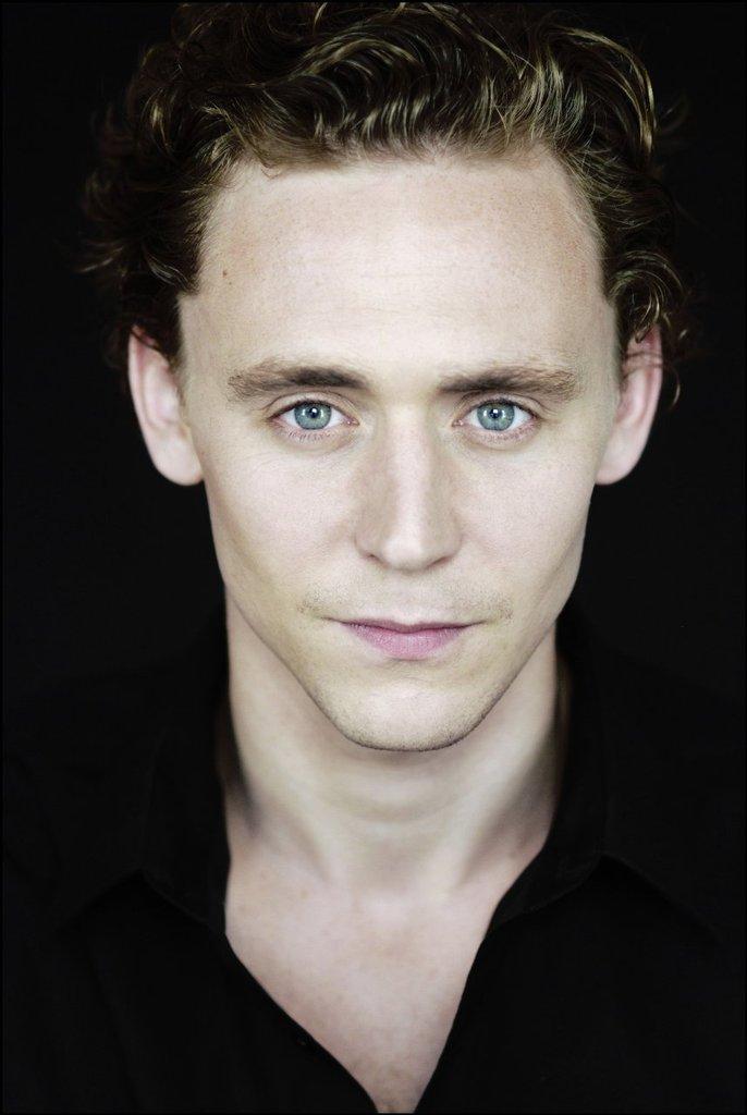 Tom Hiddleston-1