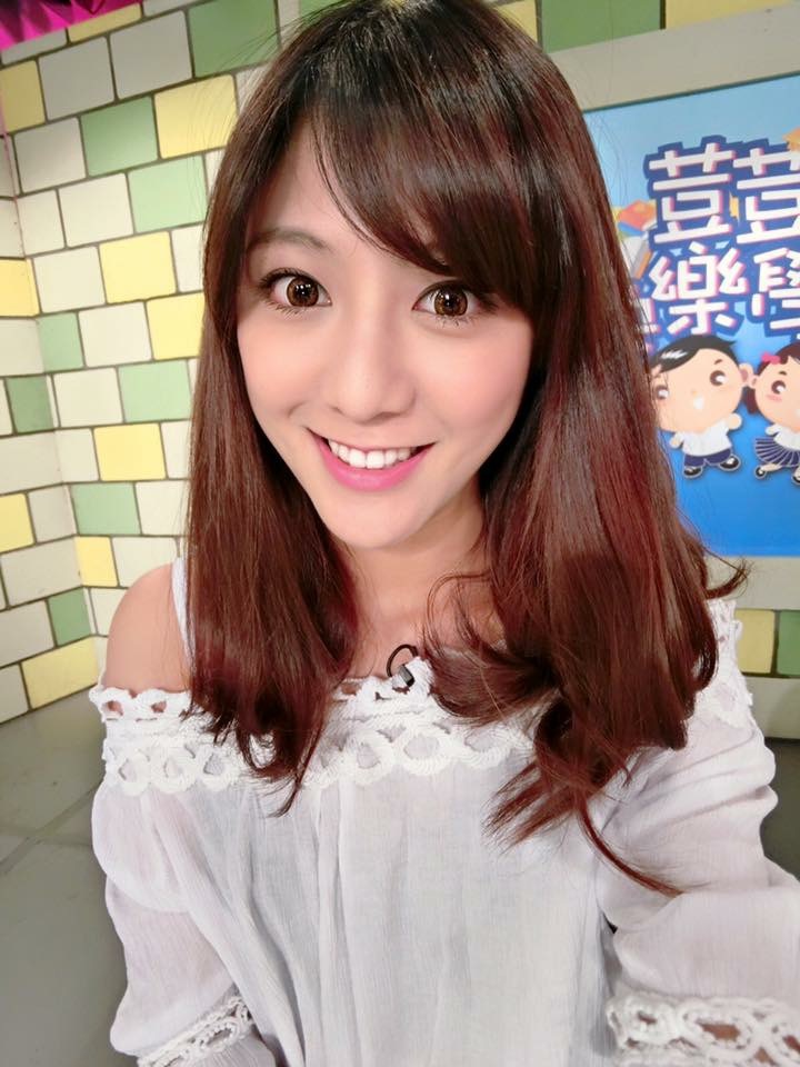 玻尿酸體驗 - 美女【喬言愛】Hyadermis海德密絲豐額1.jpg 玻尿酸體驗 - 美女【喬言愛】Hyadermis海德密絲豐額1.jpg