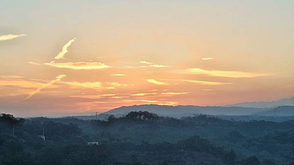 P_20160716_051918_1_HDR_p.jpg P_20160716_051918_1_HDR_p.jpg