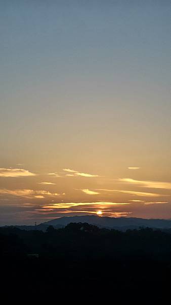 P_20160716_052439_1_HDR_p.jpg P_20160716_052439_1_HDR_p.jpg