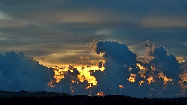 P_20160719_183917_1_HDR_p.jpg P_20160719_183917_1_HDR_p.jpg