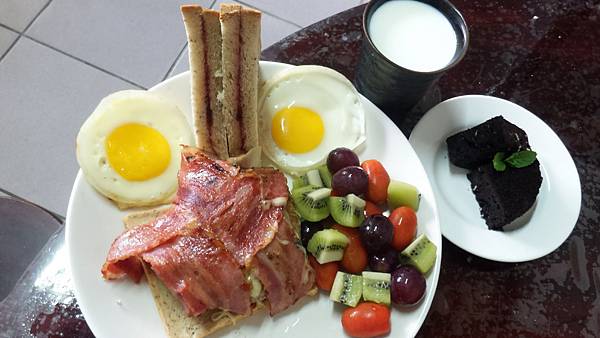 P_20160821_093825_1_p.jpg P_20160821_093825_1_p.jpg