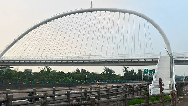 P_20160825_063857_1_HDR_p.jpg P_20160825_063857_1_HDR_p.jpg