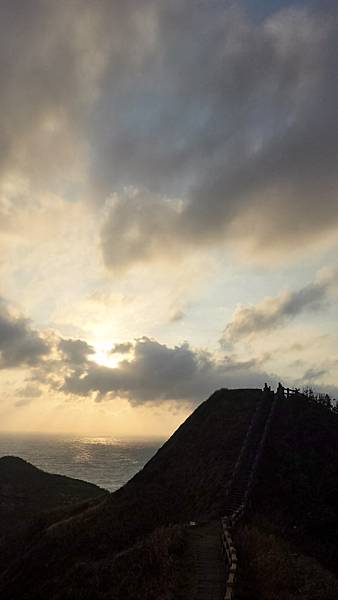 P_20161004_062059_HDR.jpg P_20161004_062059_HDR.jpg