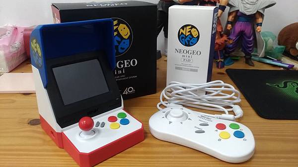 破格❗️NEOGEO Mini 善き インターナショナル版 PAD (白) セット