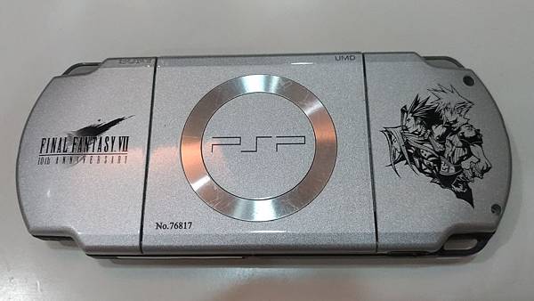 なな様 76817)バックドアアウトサイドガーニッシュ クリップ トヨタ