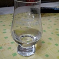 清澈的杯中酒