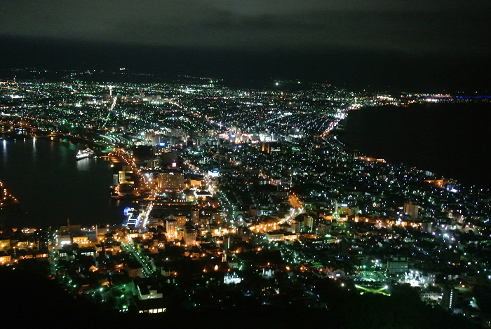 北海道 函館 傳說中的函館百萬夜景 併談4種上山交通方式 岡山憨吉的日本遊記 痞客邦