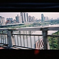 F1000039