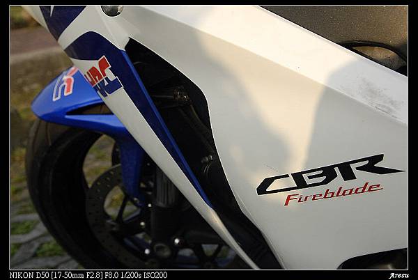 08'CBR1000RR-11.jpg