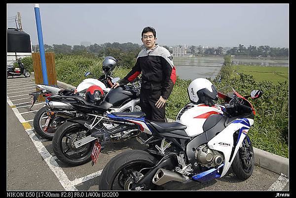 Brandon&CBR1000RR&Z1000&FZ6N-2.jpg