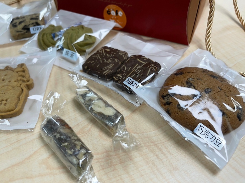 【過年禮盒推薦】『玟玟&玫玫 Café』中山區早午餐/龍年年 【過年禮盒推薦】『玟玟&玫玫 Café』中山區早午餐/龍年年