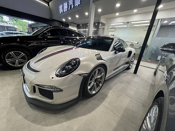 台北中古車行新手購買中古車10大常見QA走訪棋勝汽車實記 台北中古車行新手購買中古車10大常見QA走訪棋勝汽車實記