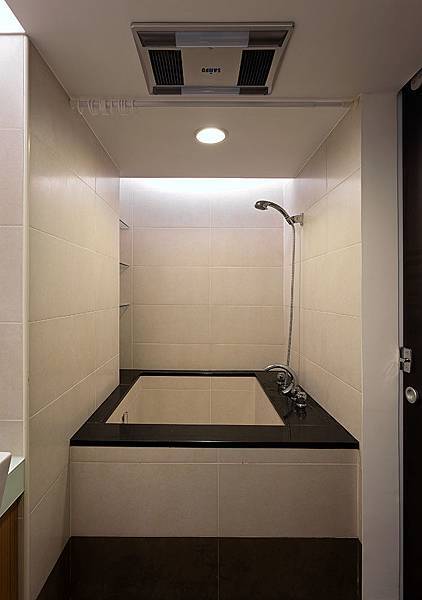 Blue18.jpg Blue18.jpg