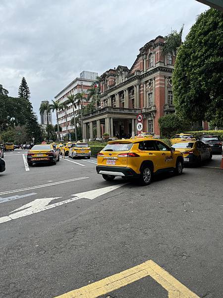 [看診]台大總院。內科/呼吸系 肺癌#1 回診看報告當天在醫