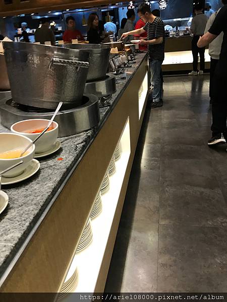 「台北美食}響食天堂 台北信義店－信義區－台北市/台北吃到飽