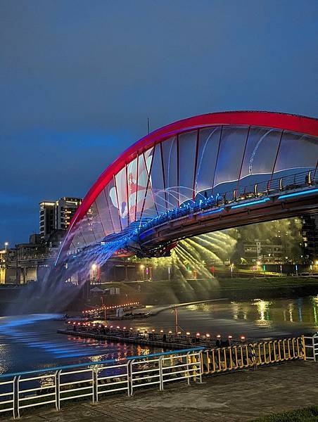 台北市/松山區/彩虹河繽公園/水舞欣賞