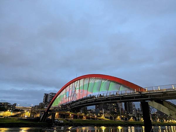 台北市/松山區/彩虹河繽公園/水舞欣賞