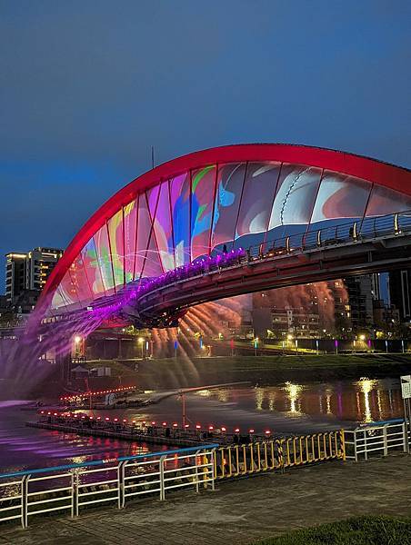 台北市/松山區/彩虹河繽公園/水舞欣賞