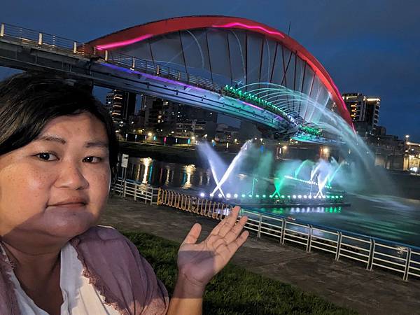 台北市/松山區/彩虹河繽公園/水舞欣賞