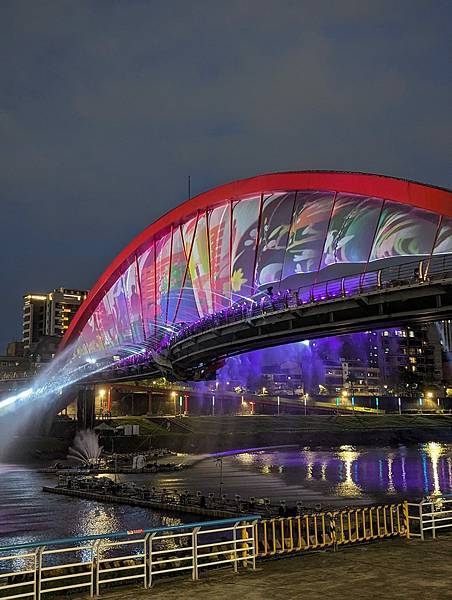 台北市/松山區/彩虹河繽公園/水舞欣賞