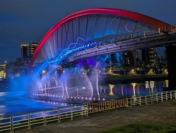 台北市/松山區/彩虹河繽公園/水舞欣賞