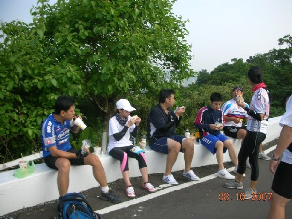 15.吃完早餐  再出發吧.JPG