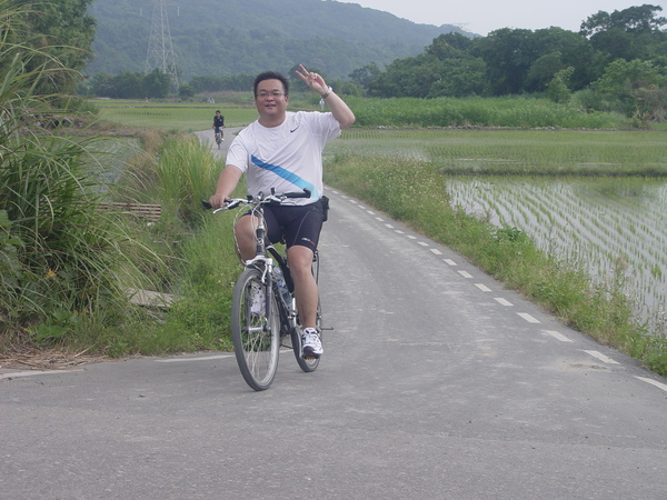 40.叔叔有練過的達叔.JPG