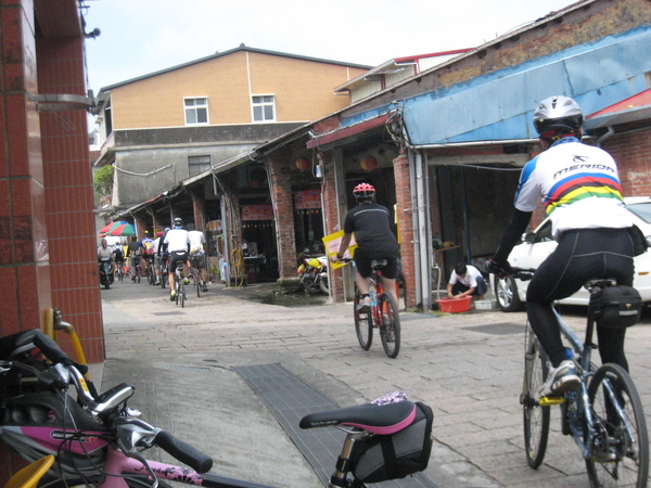 60.三坑老街到囉.JPG