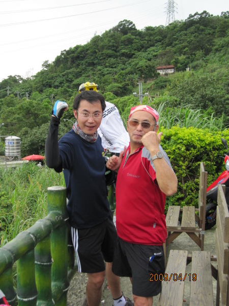 16.信伯與鎧哥.JPG