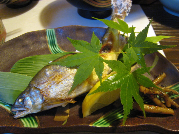 鹽烤鮎魚