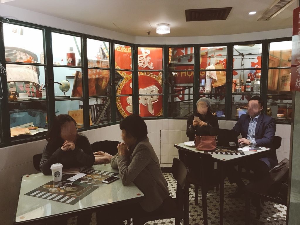 都爹利街星巴克 都爹利街星巴克