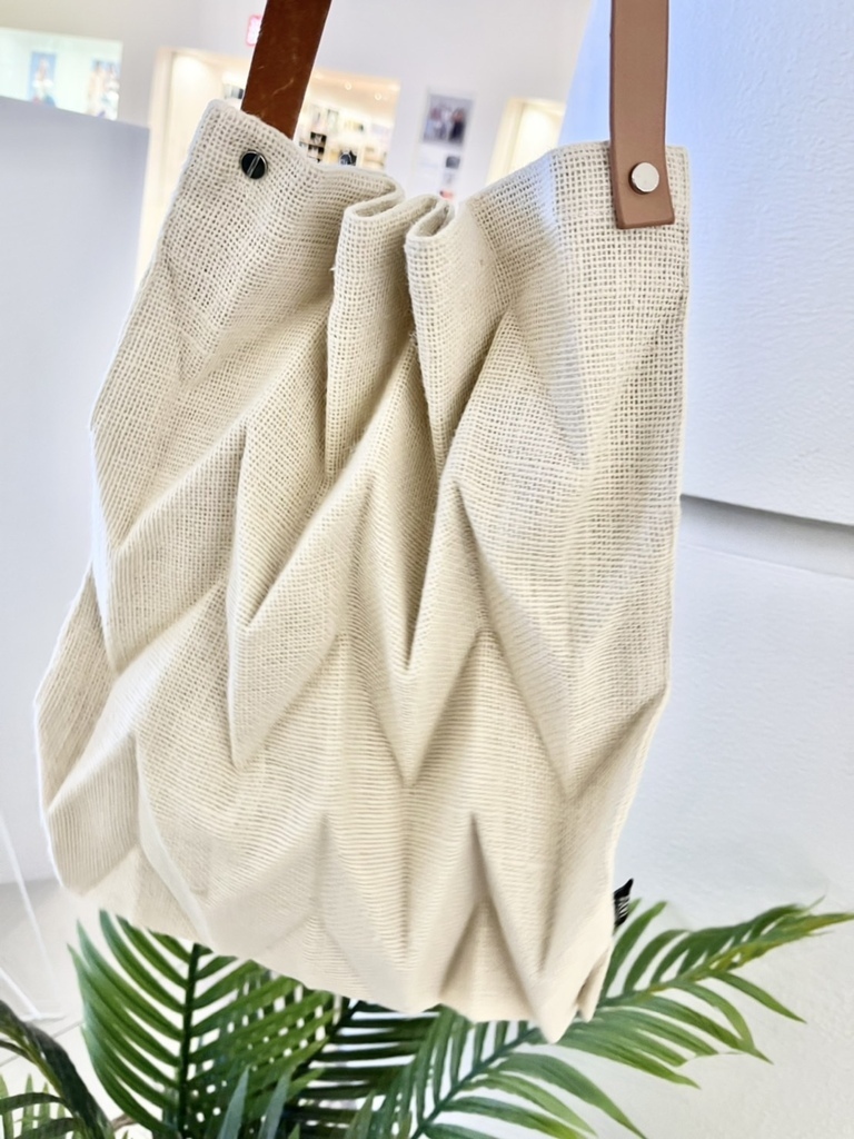 【穿搭】選色障礙看這篇!超漂亮新色登場泰國設計師品牌PAV 【穿搭】選色障礙看這篇!超漂亮新色登場泰國設計師品牌PAV