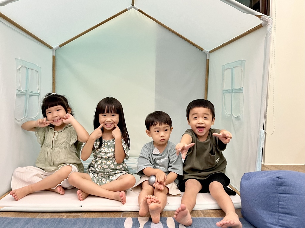 8CAA3F9B-3F42-434E-8D20-AEAD0A28B0A2.jpg 8CAA3F9B-3F42-434E-8D20-AEAD0A28B0A2.jpg