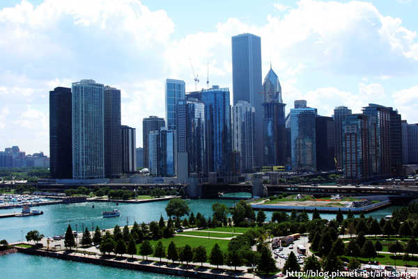 從纜車俯瞰navy pier.jpg