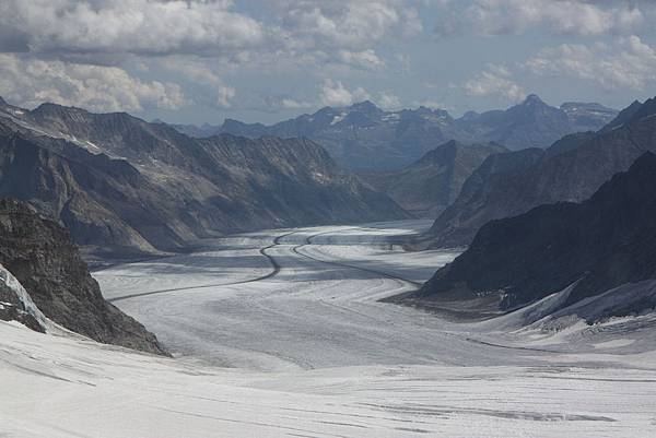 歐洲最長最大的冰河：Aletsch Glacier（阿雷奇冰河）