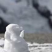 自製小雪人是一定要的~但是啥配件都沒有~相當陽春!!