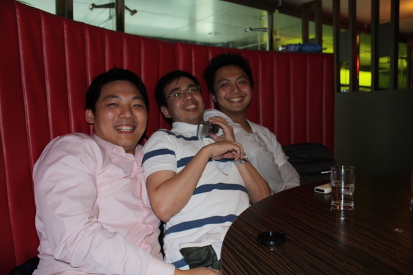 沒想到男生也是, 尤其是Larry ^_^ (還刻意)