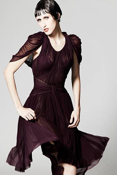 ZacPosen_018_1366_450x675